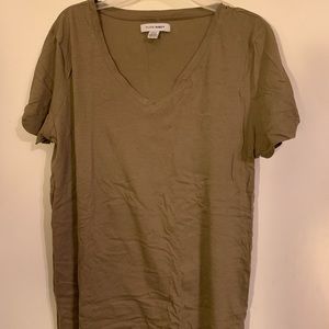 Pure navy olive green t-shirt